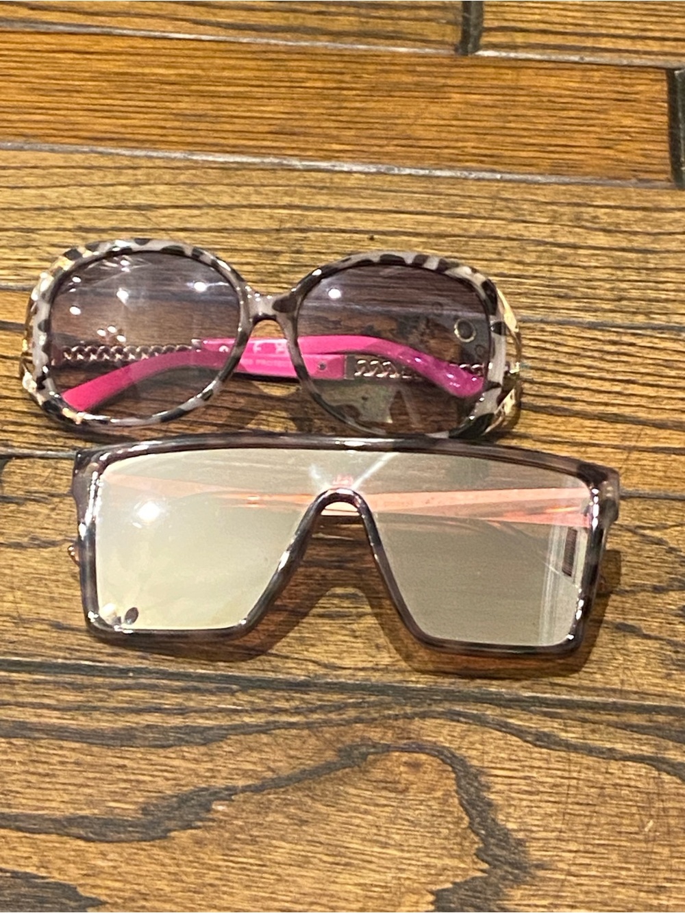 Set of Two Women’s Oversized Sunnies for a Boho or Retro Look